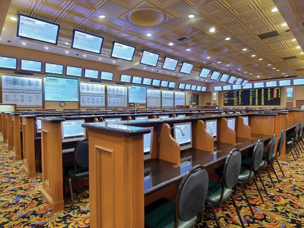Gold Coast Hotel And Casino Лас-Вегас Экстерьер фото